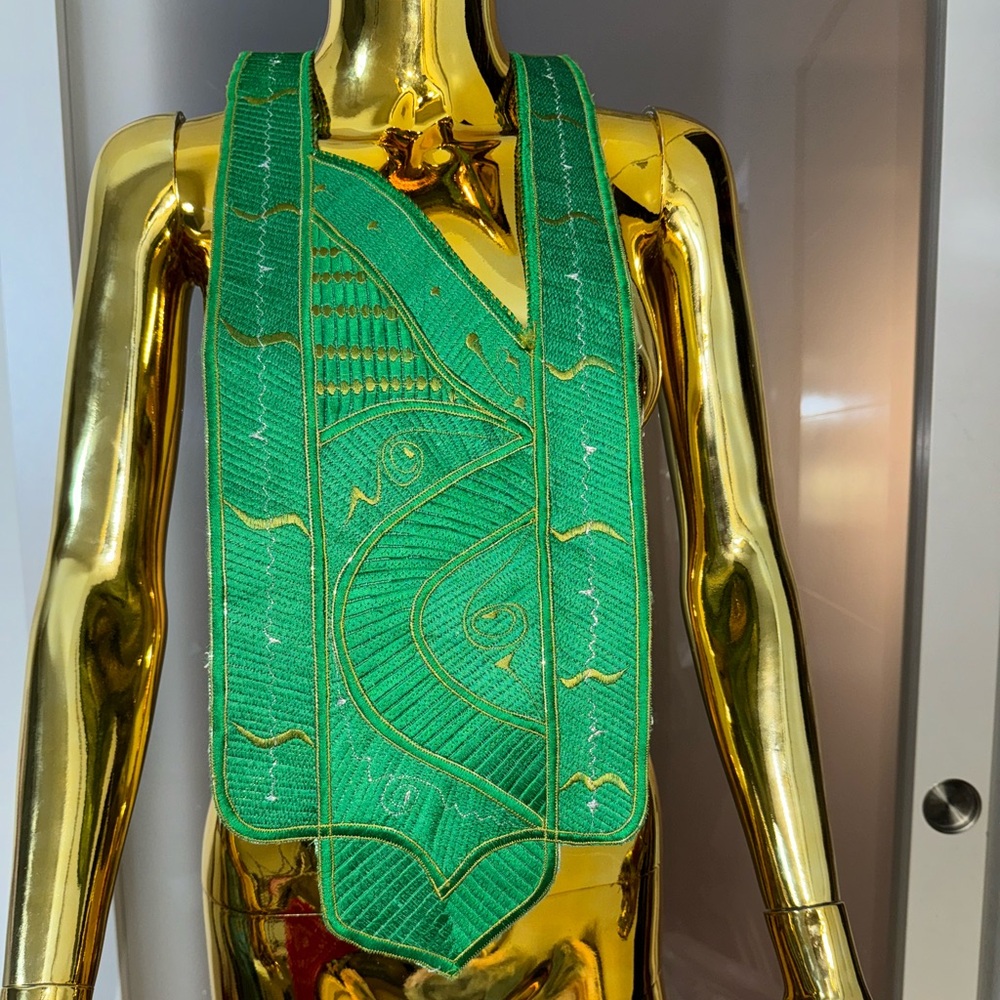 Agbada agbaya chest piece